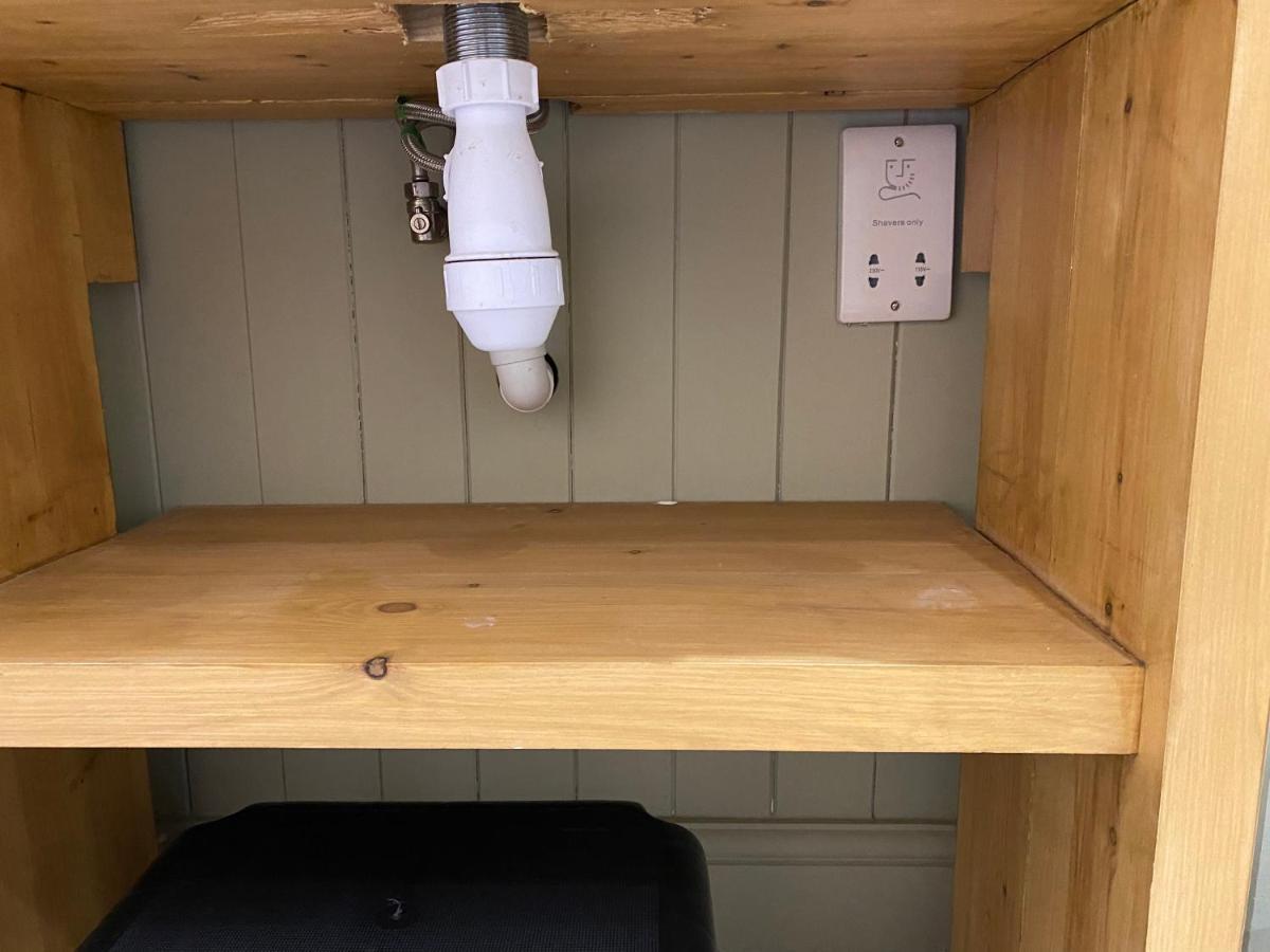 Westons Hideaway, 2 Bed, Free Parking, 6 Mins Walk To Beach, מראה חיצוני תמונה