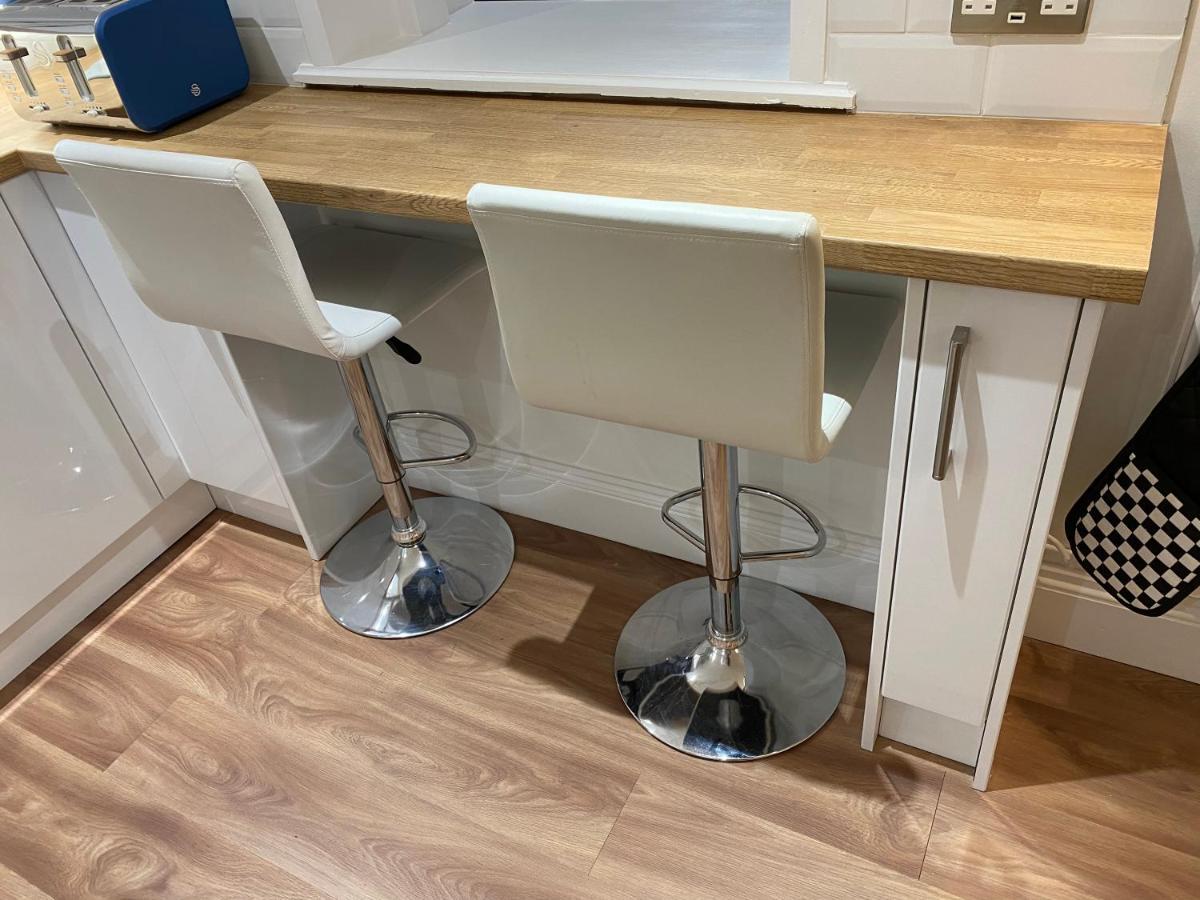 Westons Hideaway, 2 Bed, Free Parking, 6 Mins Walk To Beach, מראה חיצוני תמונה