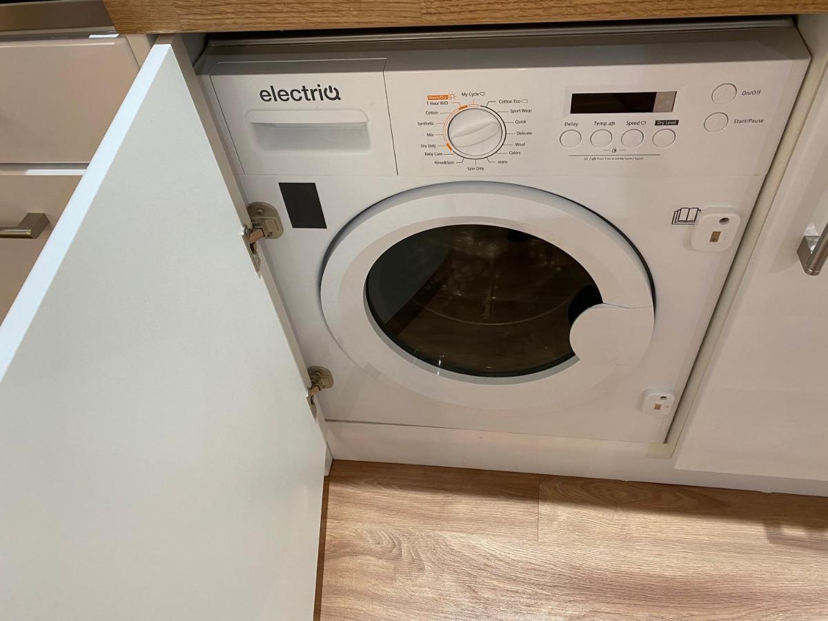 Westons Hideaway, 2 Bed, Free Parking, 6 Mins Walk To Beach, מראה חיצוני תמונה